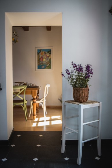 Vendita Online Tavolo con Gamba Tornita  Grossa