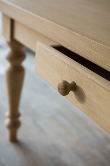 Vendita Online Tavolo in legno di rovere  massiccio 