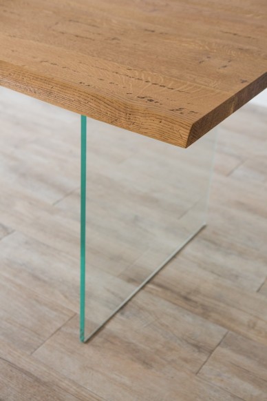 Vendita Online Tavolo in legno moderno con gambe in vetro 