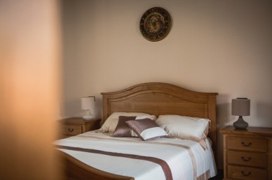 Vendita Online Camera in legno di castagno 